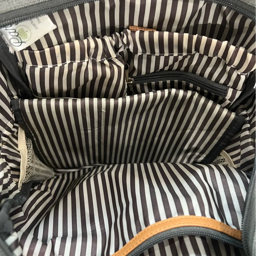 Parker Baby Diaper Bag - Picture 3 of 8